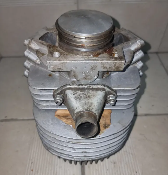 Original Set Cylinder Piston Ring Head 350 Izh 49 Iz 56 Iszh 2 Planet 3 Planeta 4 — Photo 2