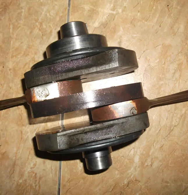 Crankshaft for M61, M62, M63, M66, M67, URAL, IMZ - 8.103, 8.101 — Photo 1