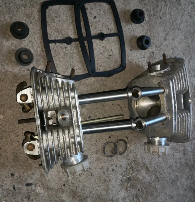 Set heads for cylinders, gaskets, nuts Dnepr, MT, MW650, K650 — Photo 1
