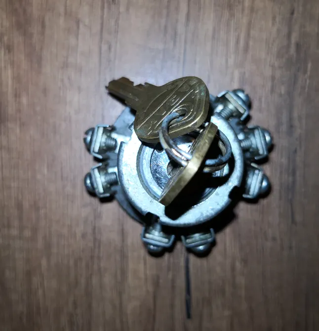 Lock with key IMZ 8.103 , IMZ8.123 , Dnepr, MT, M67, URAL, MW650 — Photo 2
