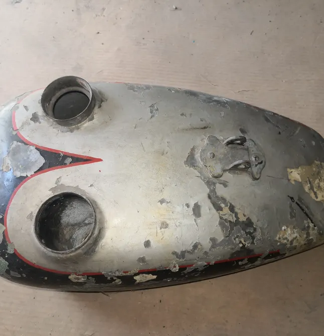 Petrol tank Zündapp Z300 Zundapp Z200 — Photo 2