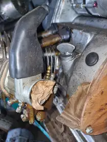 Engine — Photo 1
